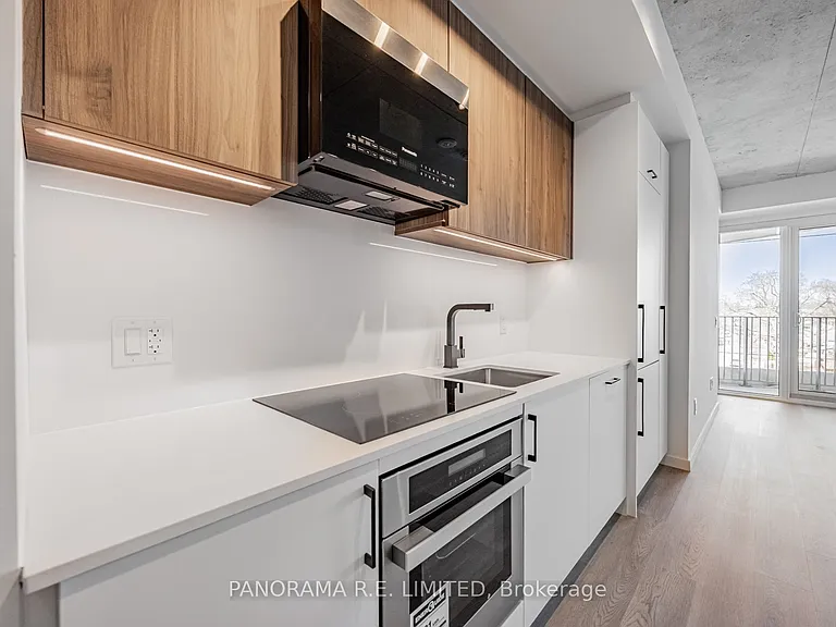689 The Queensway #415 — Photo 10