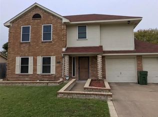 4752 Shadyway Dr, Arlington, TX 76018