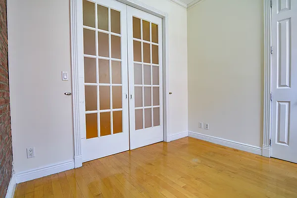 Rented by Corcoran | media 28