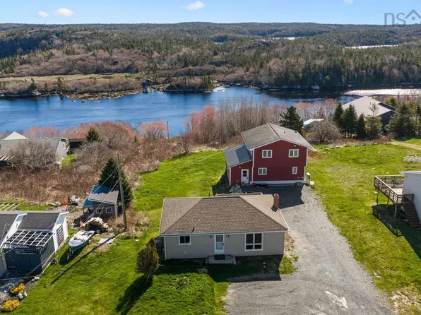 1454 Terence Bay Rd, Halifax, NS B3T 1X7