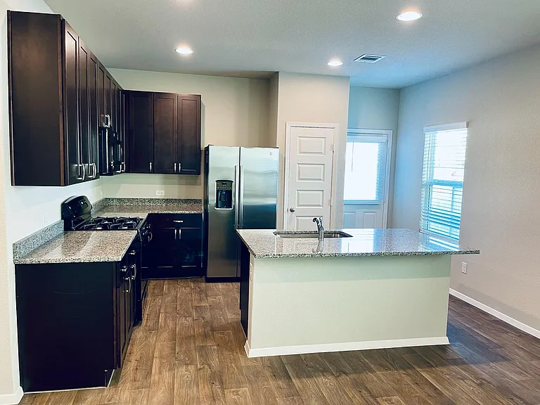 117 Huckleberry Ln — Photo 8