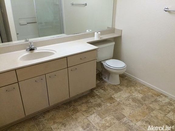 3rd image of 8917 Boulder Glen Way