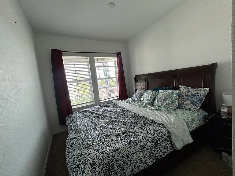 846 White Crow St — Photo 7