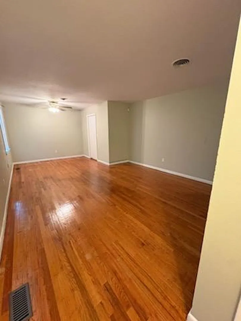 2668 Vernon Drive — Photo 2