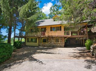 895 Scofield Rd, Franklin, NC 28734