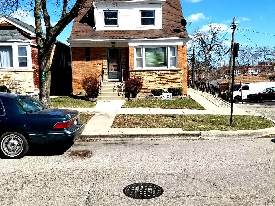 2315 N Merrimac Ave #2