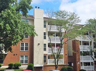 1524 Lincoln Way APT 313, Mc Lean, VA 22102