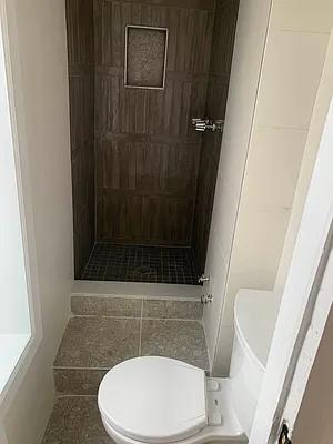 Rented by Metro Prop NY Corp | media 8