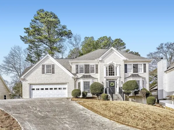 1081 Secret Trl, Sugar Hill, GA 30518