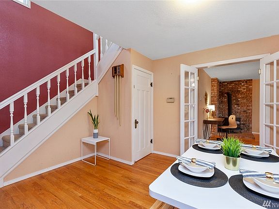 5th image of 6700 47th Pl NE