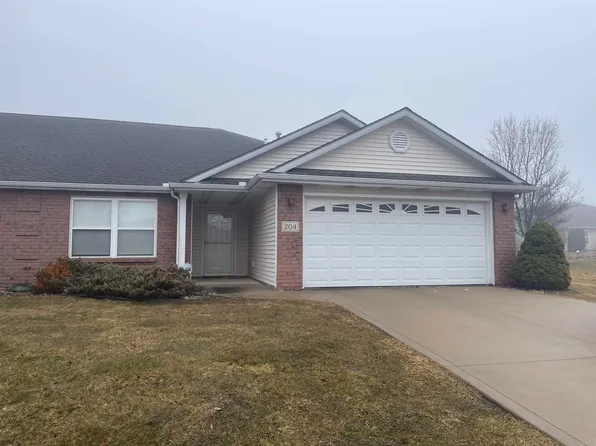 204 Coronet St, Angola, IN 46703