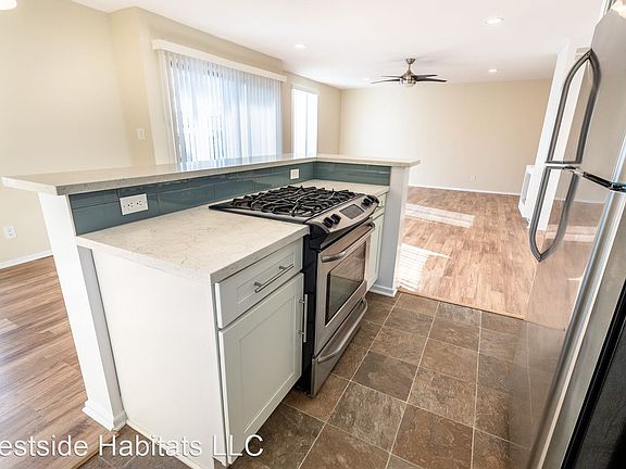 5th image of 204 Washington Ave #308