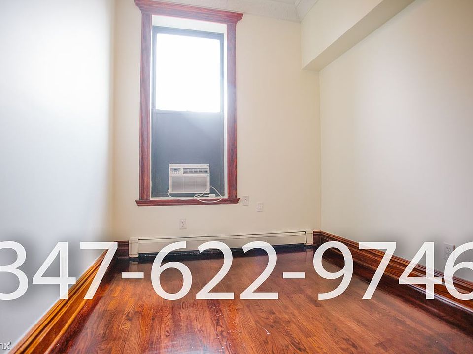 Tom1079Broadway2A-3