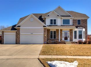 4605 Ashwood Dr, Urbandale, IA 50322