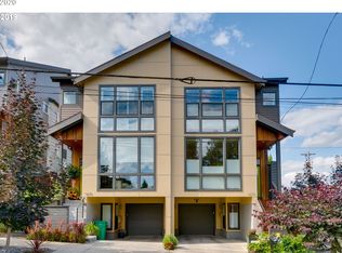 1677 SE Knight St, Portland, OR 97202