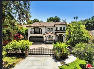 4622 Hayvenhurst Ave, Encino, CA 91436