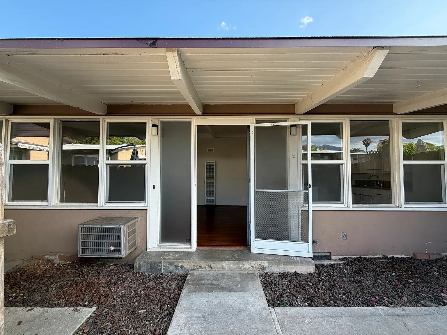 1 bed, 668 sqft, $1,900 — Photo 2