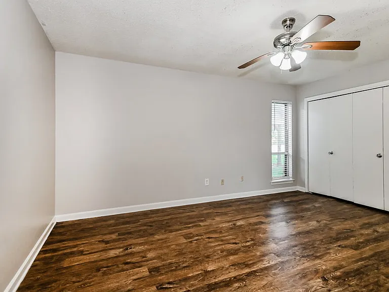 4476 Trout Valley Dr — Photo 13