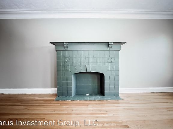 4th image of 7839 S Colfax Ave #3N