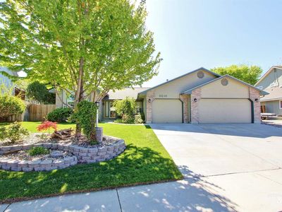 2210 N Glennfield Way, Meridian, ID, 83646