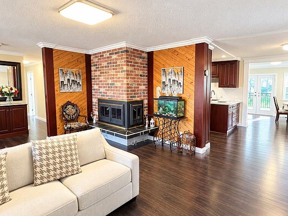 2nd image of 20150 Patterson Ave