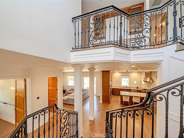 1217 Olive La Canada — Photo 13