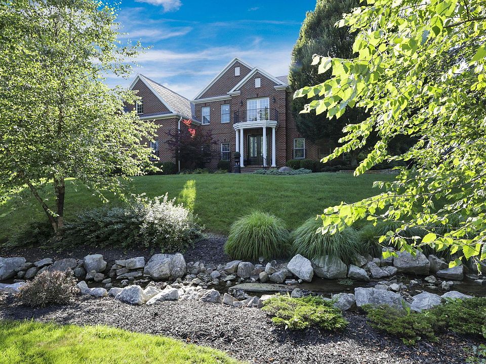 1st image of 344 Glyn Tawel Dr