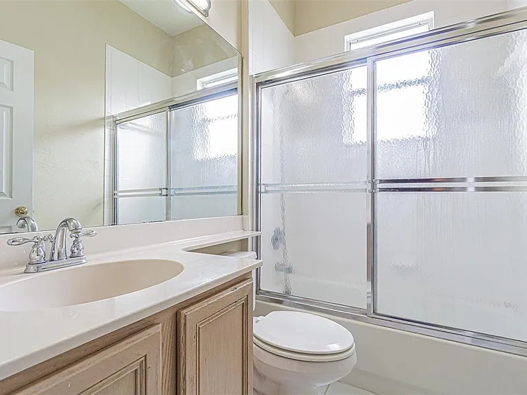1550 Maximilian Dr — Photo 14