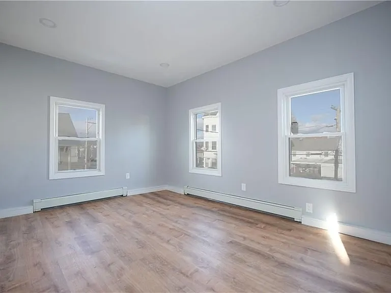 74 Hawes St #2 — Photo 3