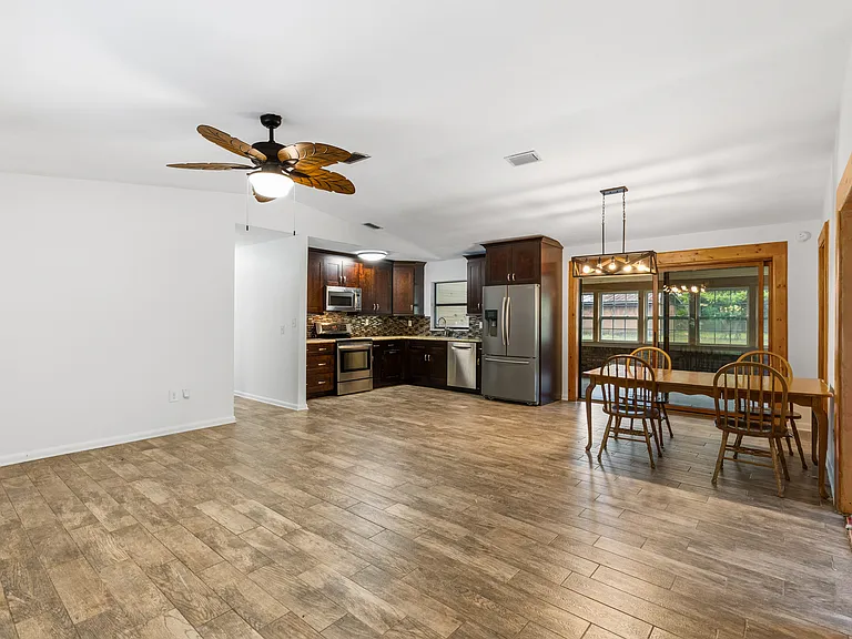 17530 NW 32nd Ave — Photo 17