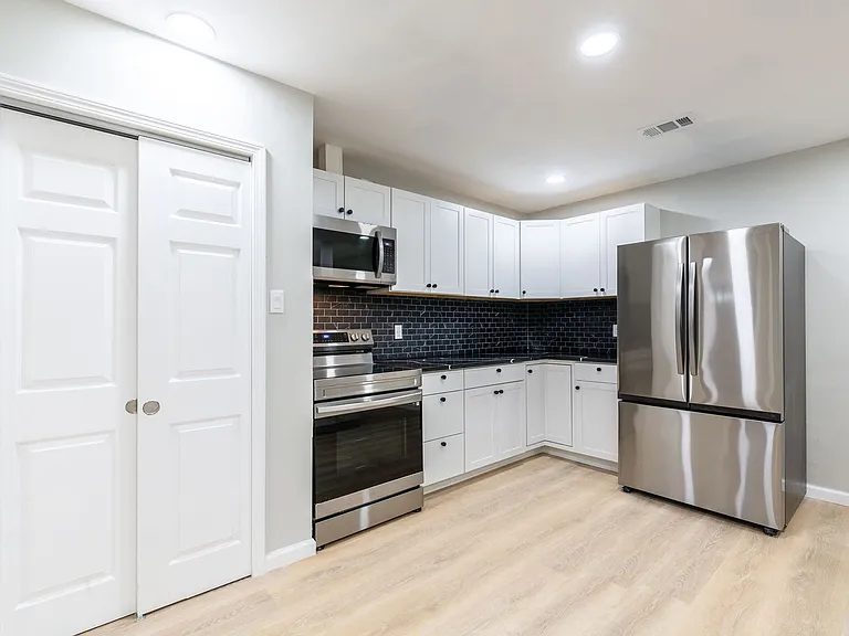 1000 Rampart Pl — Photo 11