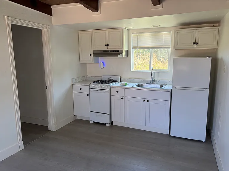 2140 Dutch Slough Rd #6 — Photo 3