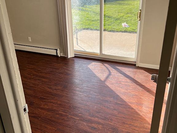 2nd image of 2752 A Ave NE APT 2