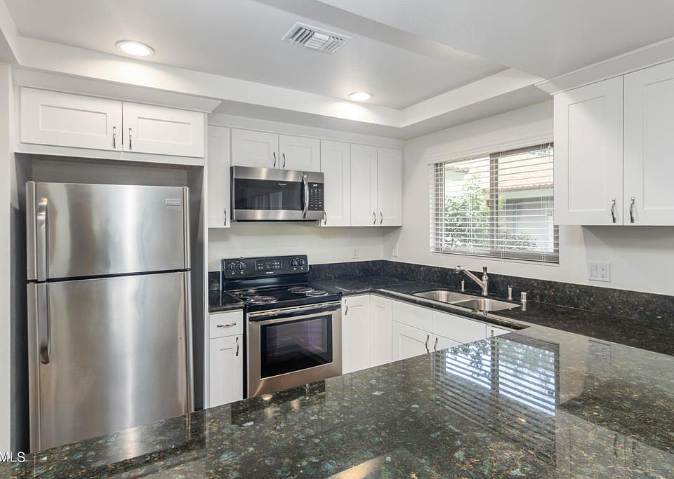 1st image of 245 Oak Leaf Dr #207