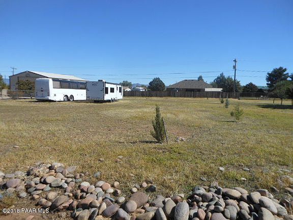 5th image of 2801 N Starlight Dr