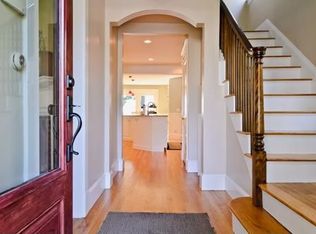 16 Riverside Dr, Falmouth, ME 04105