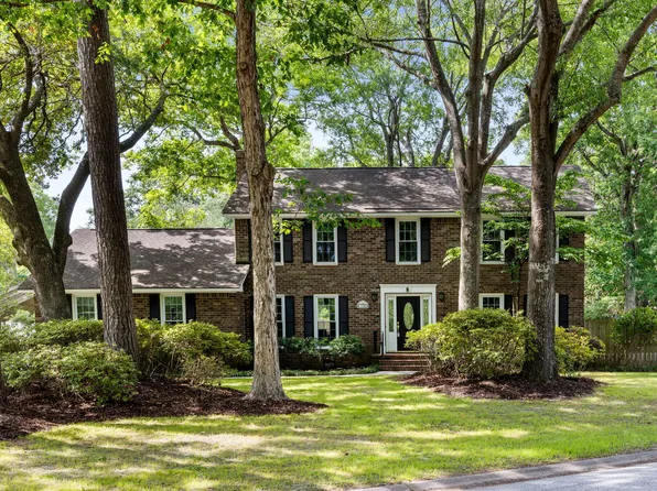 108 Old Dominion Dr, North Charleston, SC 29418