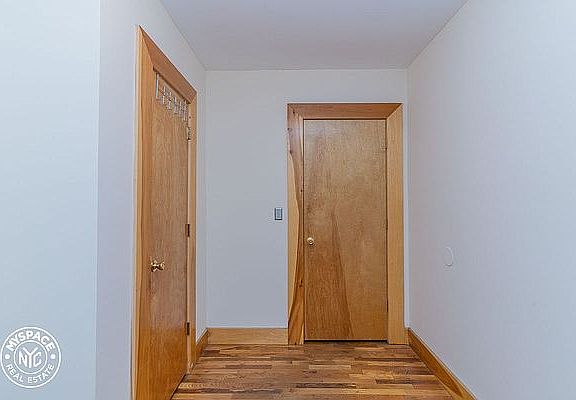 5th image of 338 Franklin Ave #3