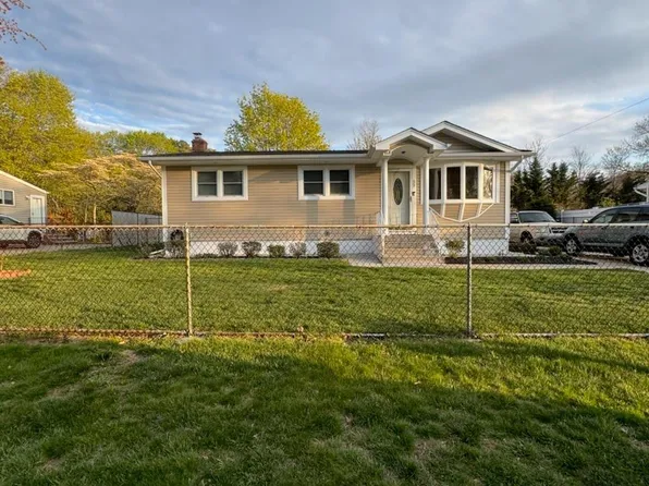 52 William Street, Brentwood, NY 11717