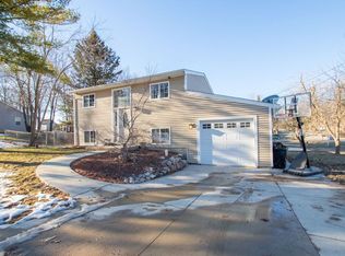 715 N Conklin Rd, Lake Orion, MI 48362