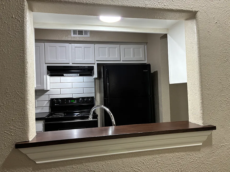 Kitchen-Refrigerator Included