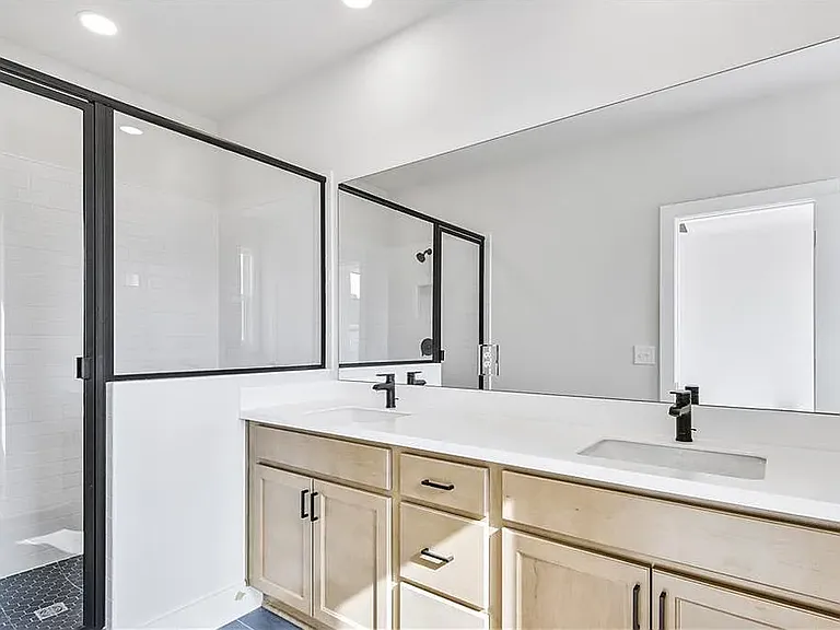 Bathroom #2 (Master)