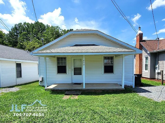 2 bed, 1.0 bath, 825 sqft, $1,095 — Photo 2
