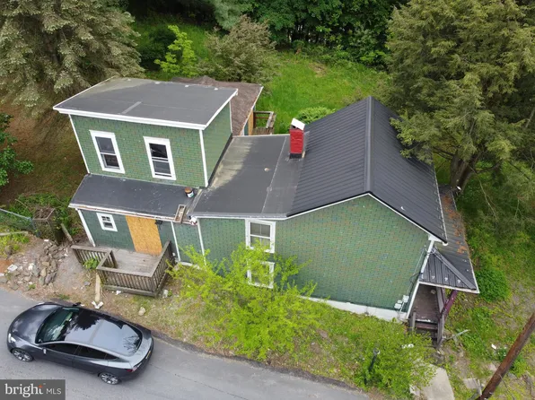 234 E Elm St, Tamaqua, PA 18252