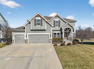 4508 NW Montebella Dr, Riverside, MO 64150