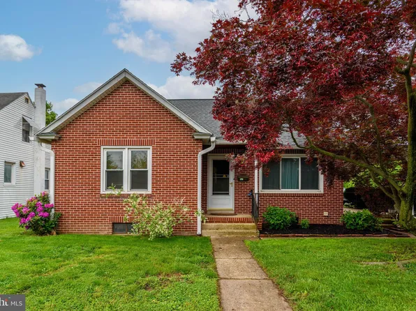 527 Eshelman St, Highspire, PA 17034