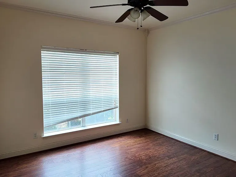 3623 Longmorn Ln — Photo 6