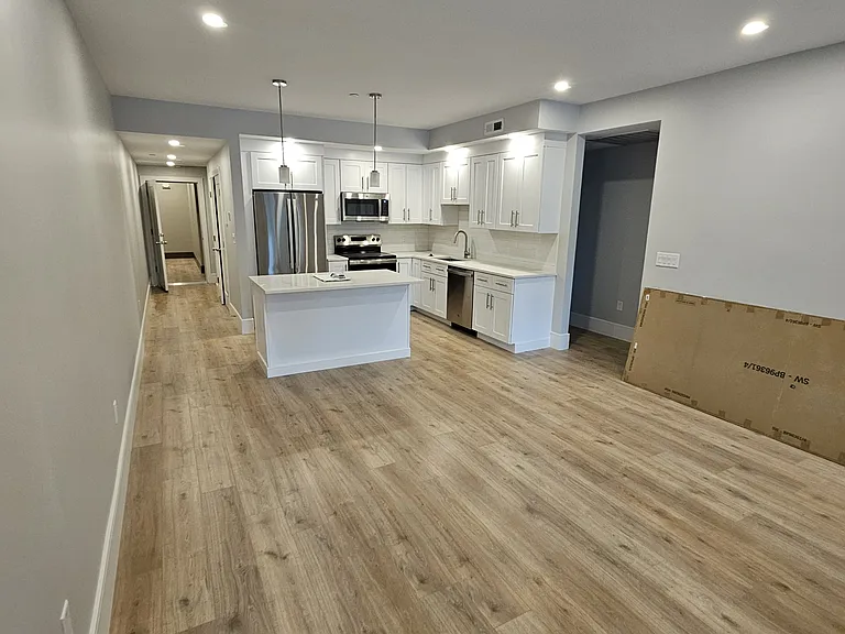 124 Kenrick St #4 — Photo 2
