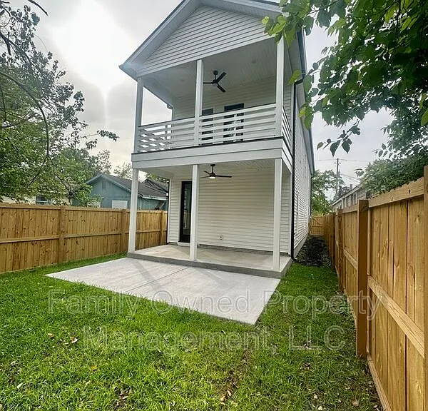 2245 Fillmore St — Photo 28