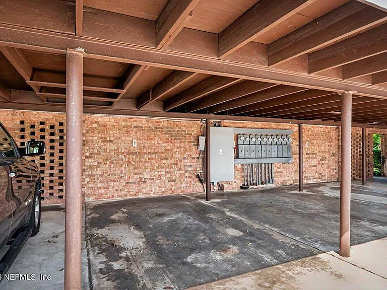 22 Comares Ave #6B — Photo 29